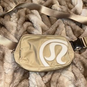 Lululemon cross body beige used but like brand new